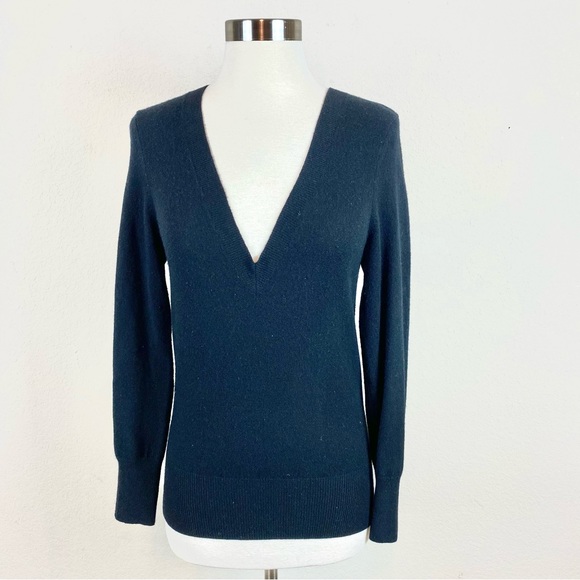 Banana Republic Cashmere V-Neck Black Sweater - Picture 1 of 9